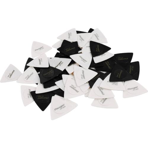 Flanger New 100Pieces/Set Guitar Picks Three In One 0.5mm/0.75mm/1.0mm Triangle Shape PC+ABS Anti-Skidding Design