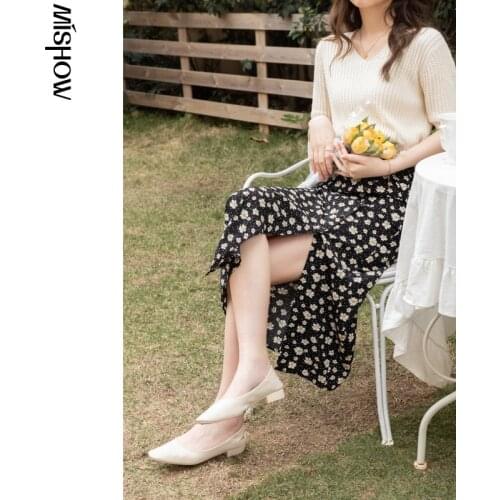 MISHOW Womens Skirt Floral Printed Split Fashion Mid Calf Skirts Vintage Loose High Waist Female Clothing Spring MXA21B0003