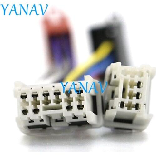 12-121 ISO Radio Adapter for SUBARU for RENAULT Traffic (select models) Wiring Harness Connector Lead Loom Cable Plug Car Stereo