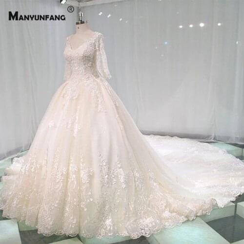 Custom Made Cathedral Train Embroidery Appliques Tulle Wedding Dress Luxury Pearls Half Sleeve V-Neck Lace Up Bridal Ball Gown
