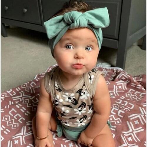 OPPERIAYA Newborn Baby Girls Fashion 3-piece Summer Outfit Sleeveless Flower Print Bodysuit Solid Shorts Bow Headband Casual Set