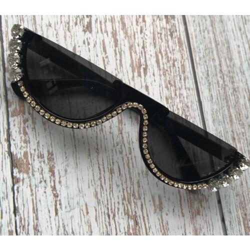 Cat Eye Lady Sunglasses for Women Brand Designer Shading Sunglasses Retro with Diamond Transparent Glasses UV400 Sunglasses