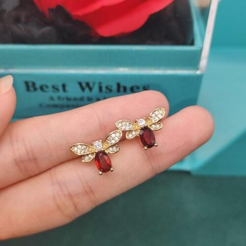 2021 New Exquisite Cute Honey Bee Ruby Red Stone Earring For Women Korean Temperament Small Stud Earrings Fashion Jewelry