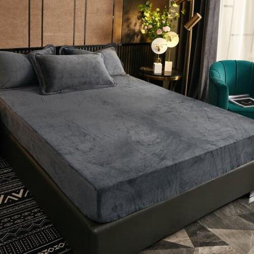 Soft Velvet Bed Mattress Protective Cover Stretch Tight Wrap Fitted Bed Sheet with Elastic Band Comfortable Bed Linen