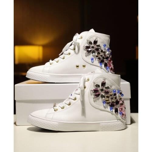 High-Top 2021 Popular Spring and Summer White Leisure Platform Short Boots Rhinestone Flower Leather White Board Shoes women