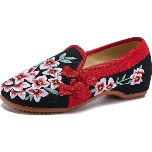 Peach Flowers Embroidery Ladies Handmade Canvas Driving Loafers Slip-On Women Fabric Embroidered Comfortable Ballet Flats