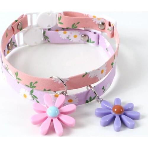 Pet Collar Cute Daisy Adjustable Cat Bell Collar Pet Supply Floral Pattern Flower Pendant Pet Neck Strap Pet Safety Neck Ring