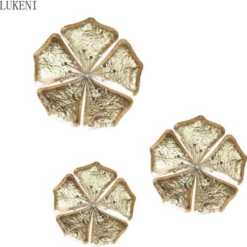 Modern Wrought Iron Lotus Wall Mural Ornaments Home Livingroom Porch Wall Hanging Decoration Hotel Cafe Wall Sticker Crafts Art