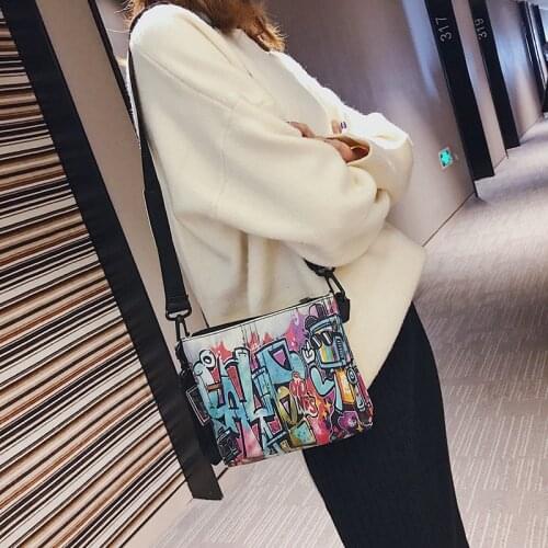 Women bag PU clutch purse messenger bag Shoulder Bags Hip-Hop Unisex Doodling fashion purses hand bags