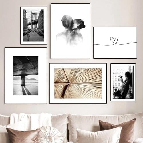 Retro Beauty Canvas Painting Nordic Line Art and Banana Leaf Poster Print Wall Art Pictures Modern Living Room Home Decoration