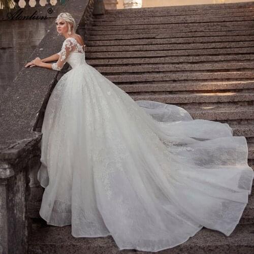 Alonlivn High End Lustrous Lace Chapel Train Wedding Dresses O-Neck Half Sleeves Floor-length Ball Gown Bridal Gowns