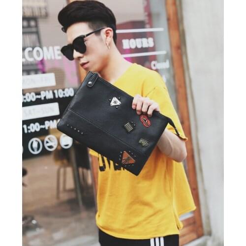 2021 NEW Men Handbag Retro Rivets Clutch Envelope Bag Beard Purse Handbag Luxury leather Shoulder Bag Free Shipping