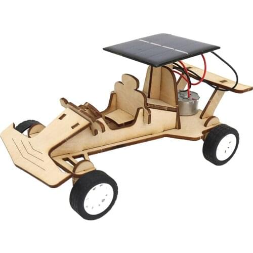 Making childrens toys, pupils hand-assembled model solar car physical experiment materials
