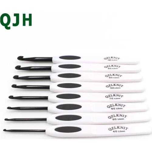 QJH new high quality 8PCS white ABS plastic handle black aluminum crochet 2.5mm-6.0mm knitting needle for sweater knitting tool