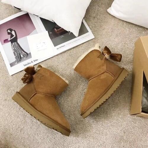 In 2019, Europes latest high-quality snow SHOES , real sheepskin, 100% wool, womens snow boots, free delivery