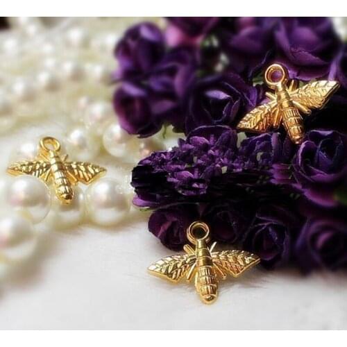 100pcs 17*14mm Little bee assorted Carved Charms Pendants Metal Pandent necklace charms necklace pendant for DIY decoration