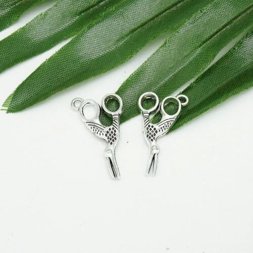 Factory Wholesales Charms sewings scissors 28x15mm Tibetan Silver Plated Pendants Antique Jewelry Making DIY Handmade Craft