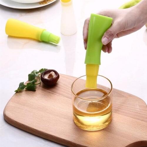 1 Pcs Silicone Oil Bottle Brush Heat Resistant Barbecue Brush With Lid Household Refillable Oil Bottle Brushes Kitchen BBQ Tools