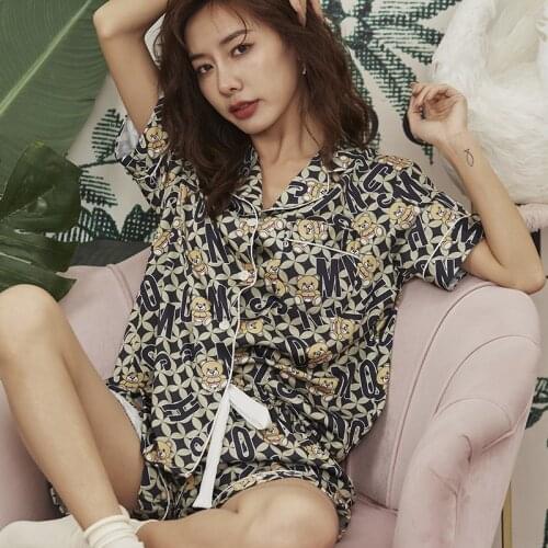 SR032 Ice Silk Bear Printed Pajamas Womens Pyjamas Set Short Sleeve Shirt Sleepwear Women Pajamas Shorts Female Two Piece Set