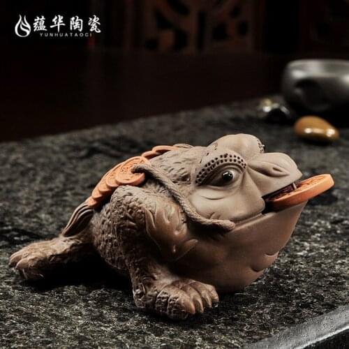 Creative purple sand tea pet Jinchan brave cow crafts water spray tea play tea pet ornaments tea ceremony accessories