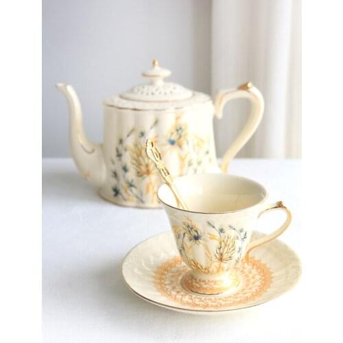 New French Retro Coffee Cup Dish European Porcelain Court Teacup Saucer Set English Afternoon Tea Black Tea Cup Flower Teapot