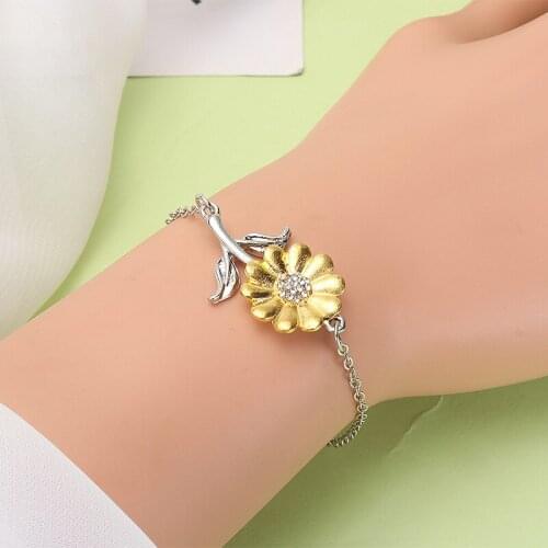 Daisy Flower Bracelet Crystal Sunflower Adjustable Hand Chain Fashion Women Girls Bracelet Flower Jewelry Daily Wear Accessories