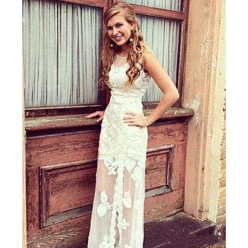 2020 Elegant A-Line Prom Dress White Lace Applique Prom Dresses Evening Dress Sleeveless Party Gown Custom Made
