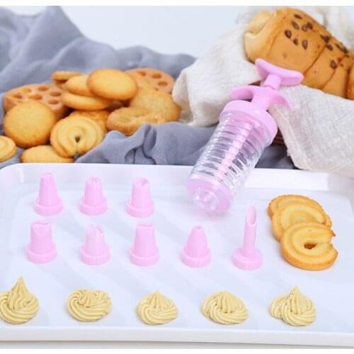 Kitchen Bakeware Baking Pastry Tools plastic Dessert Decorators Flower Decorating Tip Mouth Nozzzle sets 8pc/lot