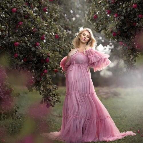 Charming Pink Puffy Maternity Dresses For Photo Shoot Half Sleeves Ruffles Long With Train Bridal Pregnancy Gowns