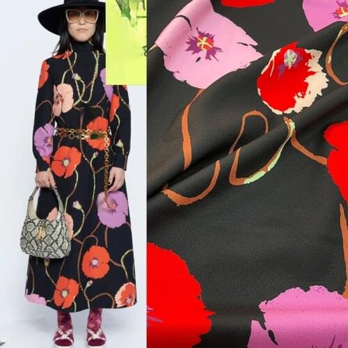 European brand new digital printing fabrics, big black flowers, sewing fabrics, factories and shops are not out of stock