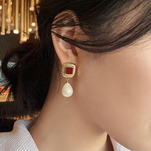 GSOLD Geometric Square Red Enamel Baroque Simulation Pearl Dangle Earring Elegant Vintage Waterdrop Earring Pretty Jewelry