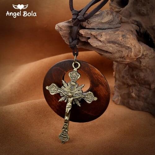 Wood Necklace Statement Cross Pendant Circle Long Sweater Leather Chain Women Wooden Vintage Retro Simple Ethnic Jewelry