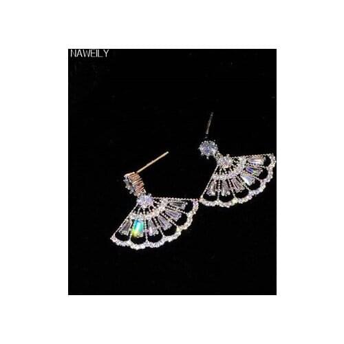 NAWEIY Luxury Zircon Earrings Super Shinning Silver Color Stud Earring Women Fashion Jewelry Accessories Gift