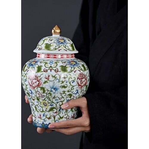 European Antique Hand-painted Blue and White Porcelain Storage Tank Home General Can Ceramic Jar Crafts Retro Home Decoration