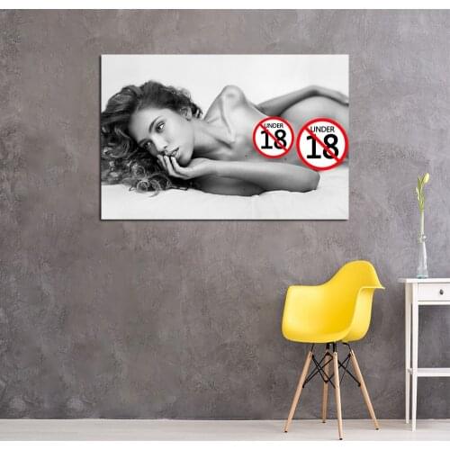 Beautiful Model Sexy Girl Photo Black and White Wall Art Posters HD Modern Canvas Paintings Wall Pictures for Living Room Decor