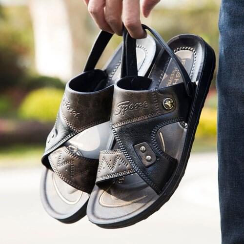 Men Shoes Men Flip Flop Leather Sandals Beach Button Casual Comfortable T-Strap Men Slipper Outdoor Sandalias Zapatos De Hombre