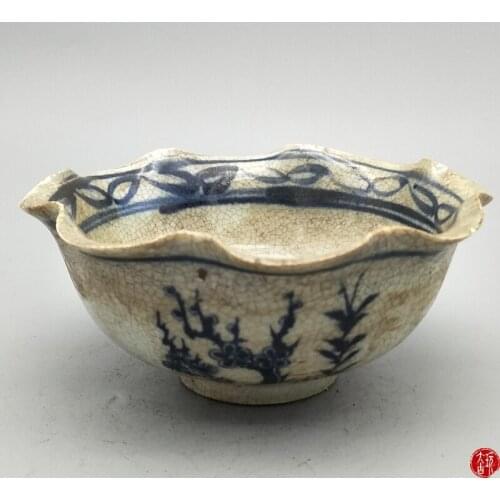 Xuande years hand-painted blue and white open piece porcelain bowl imitation of ancient porcelain