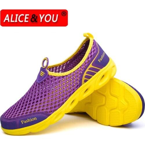 2021 Hot Sales Quick-Drying Couple Shoes Outdoor Sports Hiking Wading Non-Slip Shoes Breathable Light Travel Camping Sports Shoe