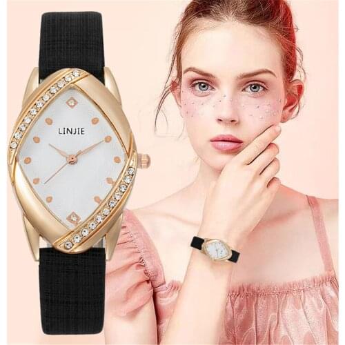 Luxury Diamond Women Fashion Watches Retro Simple Ladies Quartz Wristwatches Simple Crystal Pu Leather Female Watch Black Clock