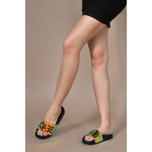 2020 New Women Indoor/Outdoor Floor Flat Shoes Open Toe Summer Flip Flops Beach Home Slippers Female Slipper Comfortable