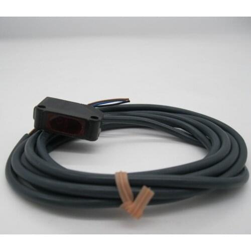 E3Z-D62 optical distance Photoelectric Sensor switch REFL 1M with Built-in Amplifier Sensors NPN Diffuse-reflective 12-24VDC