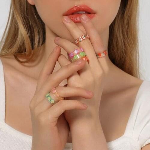 Timlee R003 New Lovely Transparent Fruits Kiwifruit Strawberry Acrylic Finger Rings,Fashion Jewelry wholesale