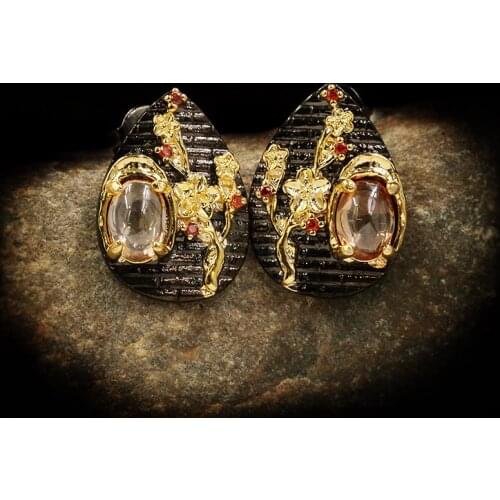 Exquisite Golden Flower Earrings Natural Crystal Shiny Ladies Earrings Black Gold Style Italian Designer Original Jewelry