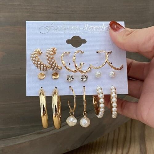 Modern Vintage Pearls Hoop Earrings For Women Gold Color Exquisited 2021 Geometric Round Circle Pearl Charms Dangle Earrings Set