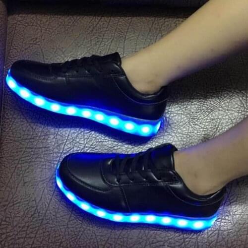 Colorful luminous shoes lovers LED running street dance shoes USB charging pure color mens and womens shoes