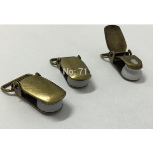 2018 NEW 15mm 50 pcs/lot antique bronze Lead Free Metal Suspender Paci Pacifier Ribbon Clips Hook Holder Round Plastic Insert