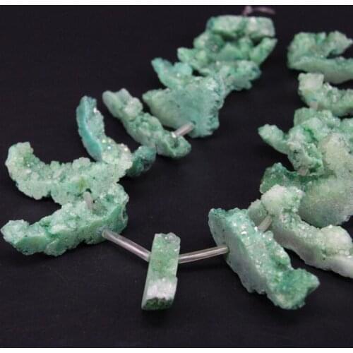 15.5"Strand Green Titanium Natural Quartz Druzy Geode Top Drilled Slice Loose Beads,Raw Agates Drusy Slab Nugget Point Pendants