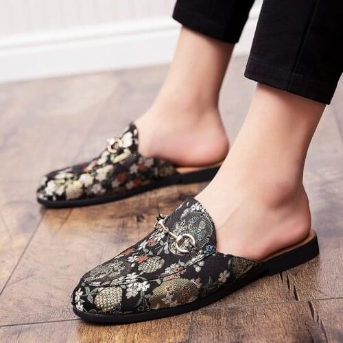 QUAOAR 2021 New Cool Slippers for Male Blue Black Loafers Men Half Slippers Anti-slip Men Casual Shoes Flats Slippers Mules