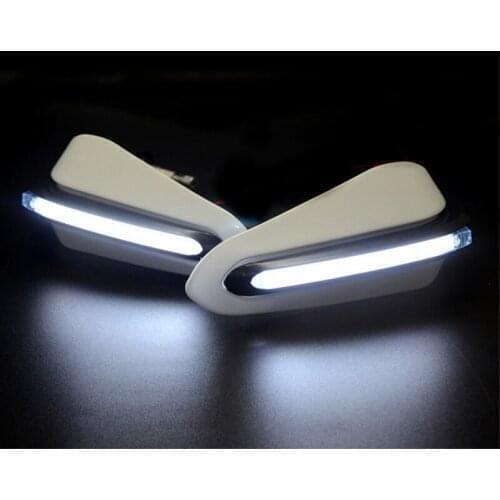 For SUZUKI BOULEVARD M50 VSTROM DL650 GSXR 1000 K8 ESCUDO M50 GSX 600F KATANA GIXXER Motorcycle Hand Protector With LED Lights