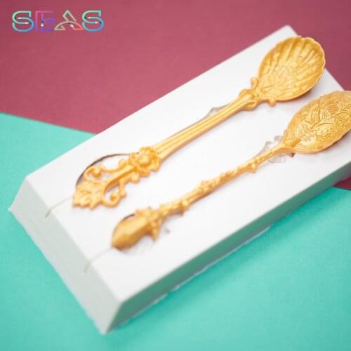 Cake Shape Silicone Molds Pastry Silicone Molds Chocolate Cake Molds Bakery Accessories Two spoons 3D Hand Ice Cream Molds